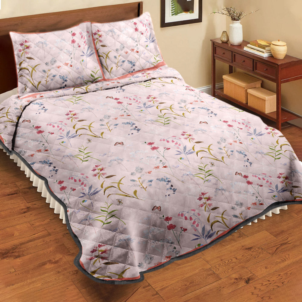 King Cranberry Floral Patchwork Quilt Set