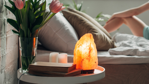 A salt lamp in the bedroom good condition