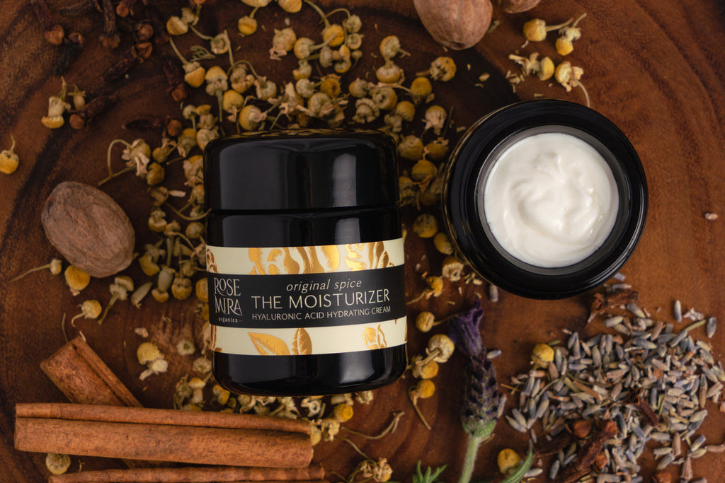 The moisturizer with hyaluronic acid with ingredients.