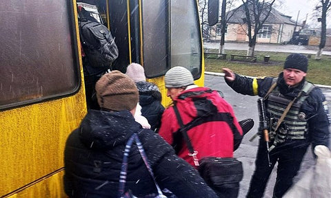 ic: Civiles ucranianos son evacuados de Volnovakha en la región de Donetsk, Fuente: Wikimedia