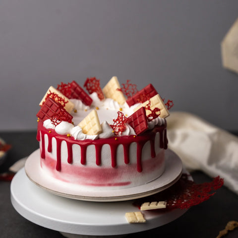 red velvet cake. romance. cute cakes for him. cakes for boyfriend. girlfriends. eggless cakes. Bangalore. dream a dozen