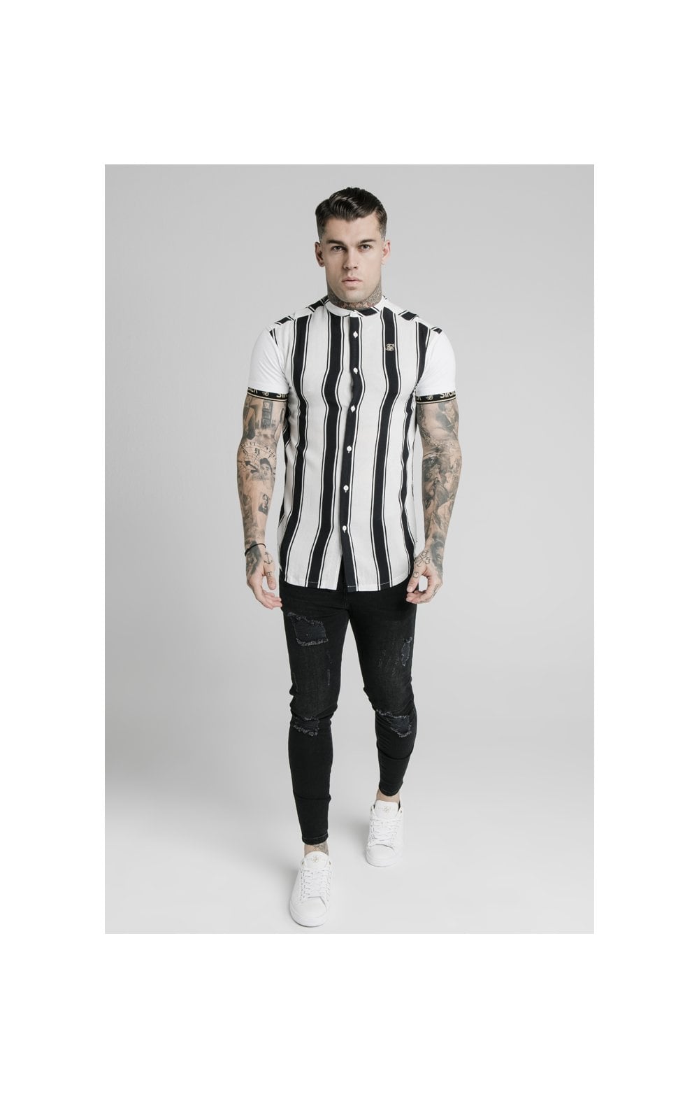 Load image into Gallery viewer, SikSilk High Collar Resort Shirt - Black &amp; White