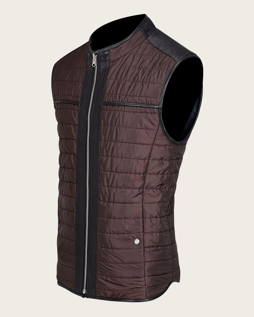 Cuadra - H303BOB: The inner side of the vest, showcasing the quilted textile and snap-secured pockets.