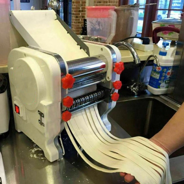 550W Automatic Electric Noodle Making Pasta Maker Dough Dumpling