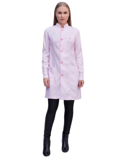 Jaleco Diamond Rosa Claro Com Botões Perolados - jalecos-mania Bordado, Botões Perolados, Feminino, Gabardine Premium, Gola Padre, Jalecos, Jalecos Mania, Manga Longa, Punho Camisa, Rosa