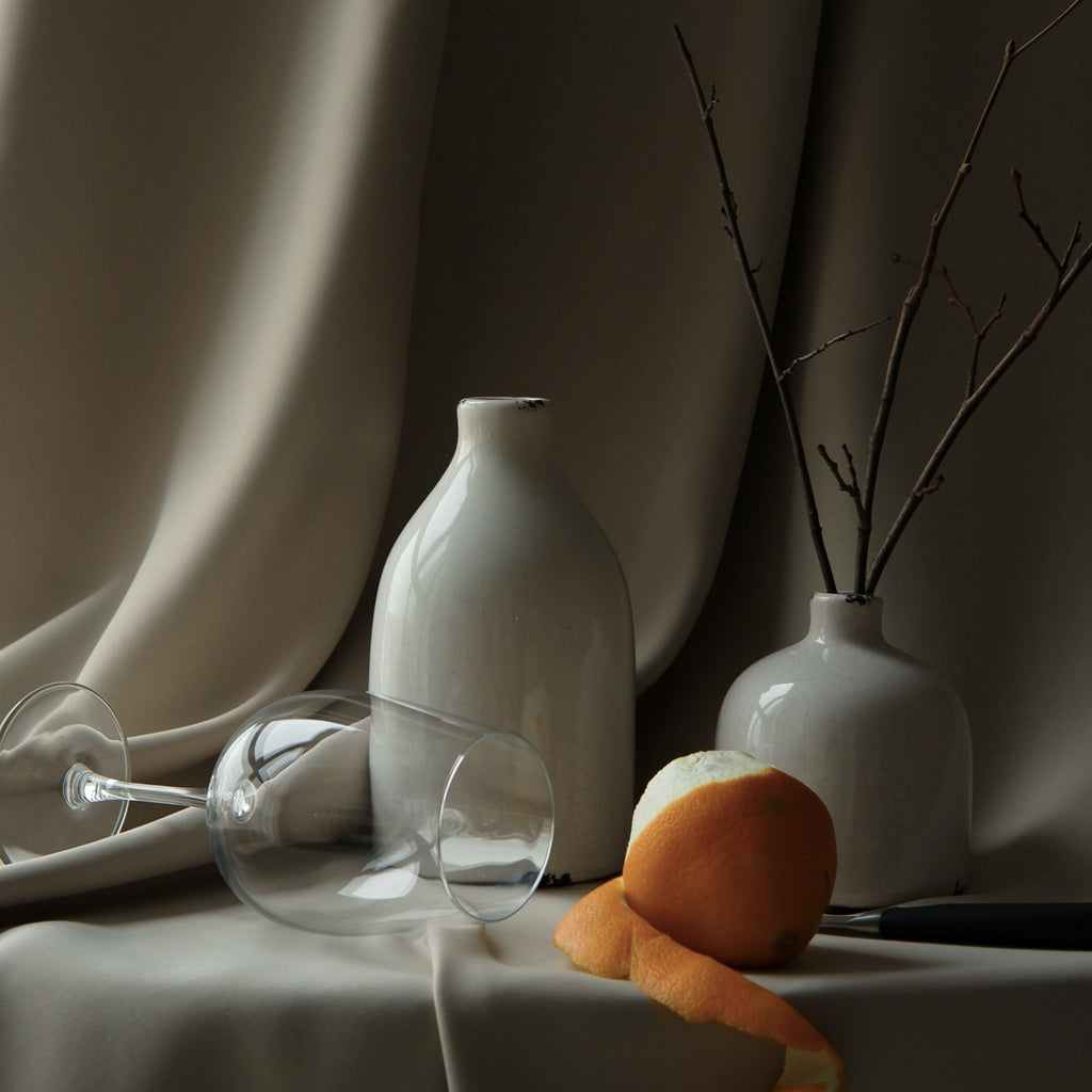 vase-glass-orange-modern-interior-decor