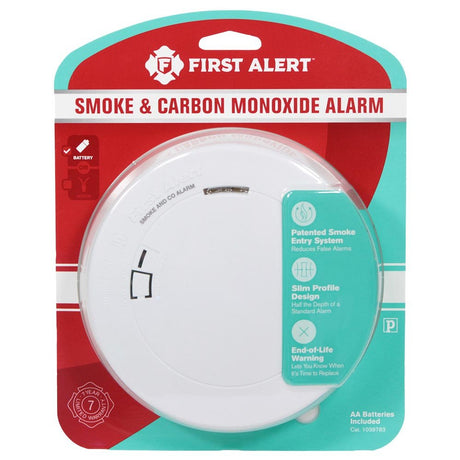 First Alert Hardwired LED Strobe Light Smoke Alarm with 10-Year Sealed  Battery - 7020BSL (1038335)