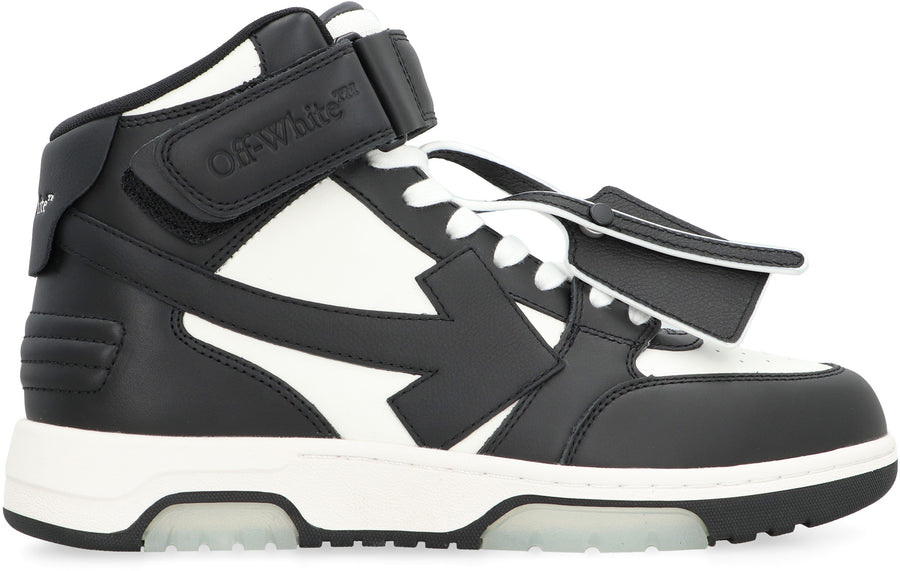 Out Of Office Leather Sneakers in Black - Off White