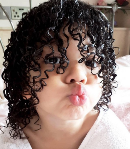 Astuces cheveux bouclés, frisés et crépus des enfants - Curly Family