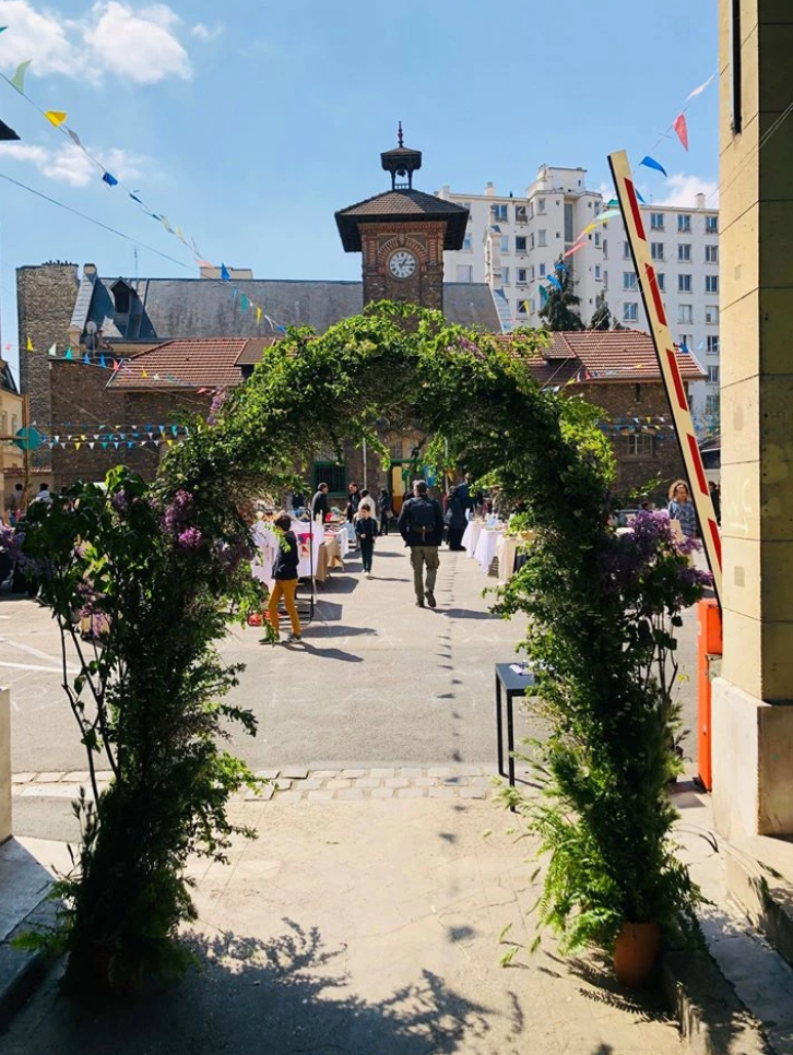 arche fleurs françaises et de saison verte aux 5 toits par Du Pain & des Roses