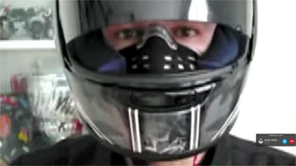 Máscara RESPRO con casco moto