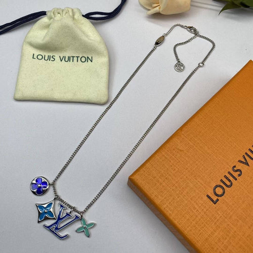 Louis Vuitton Signature LV Sunglasses – NOLA Tees