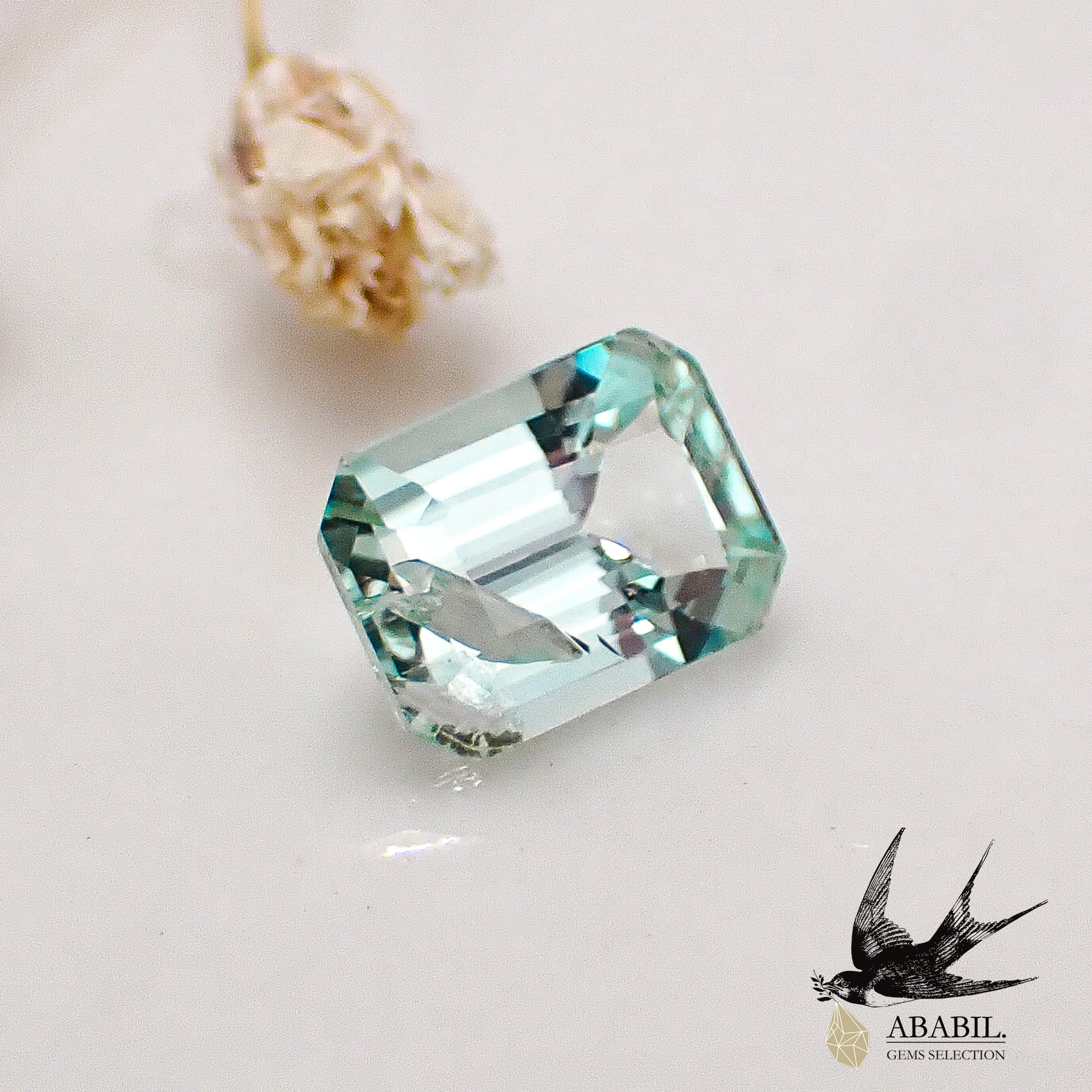 天然ミントユークレース0.63ct 【ブラジル】★レアストーン★