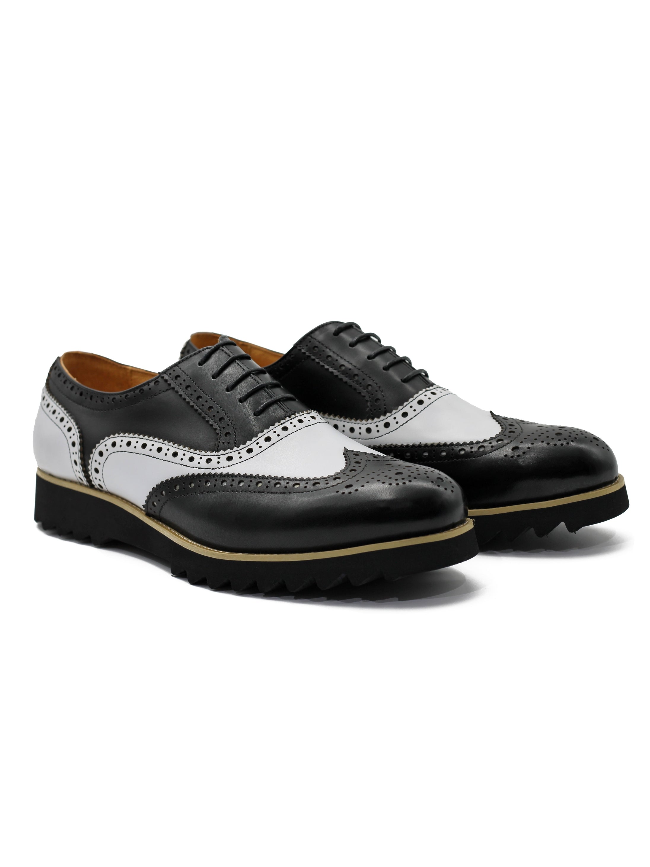 RETRO LEATHER BROGUES IN BLACK & WHITE