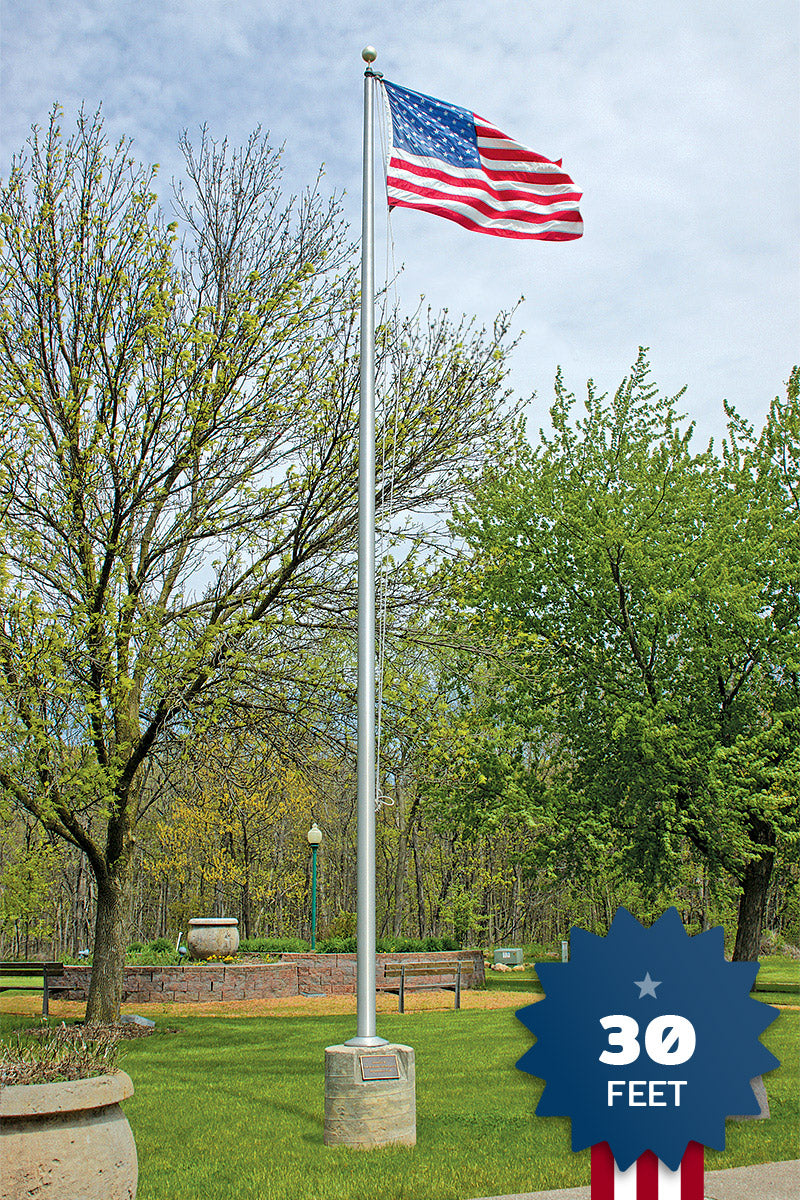 flagpoles-external-07.jpg__PID:db0c0934-3fbf-4659-90cf-cb98d26e3f4a