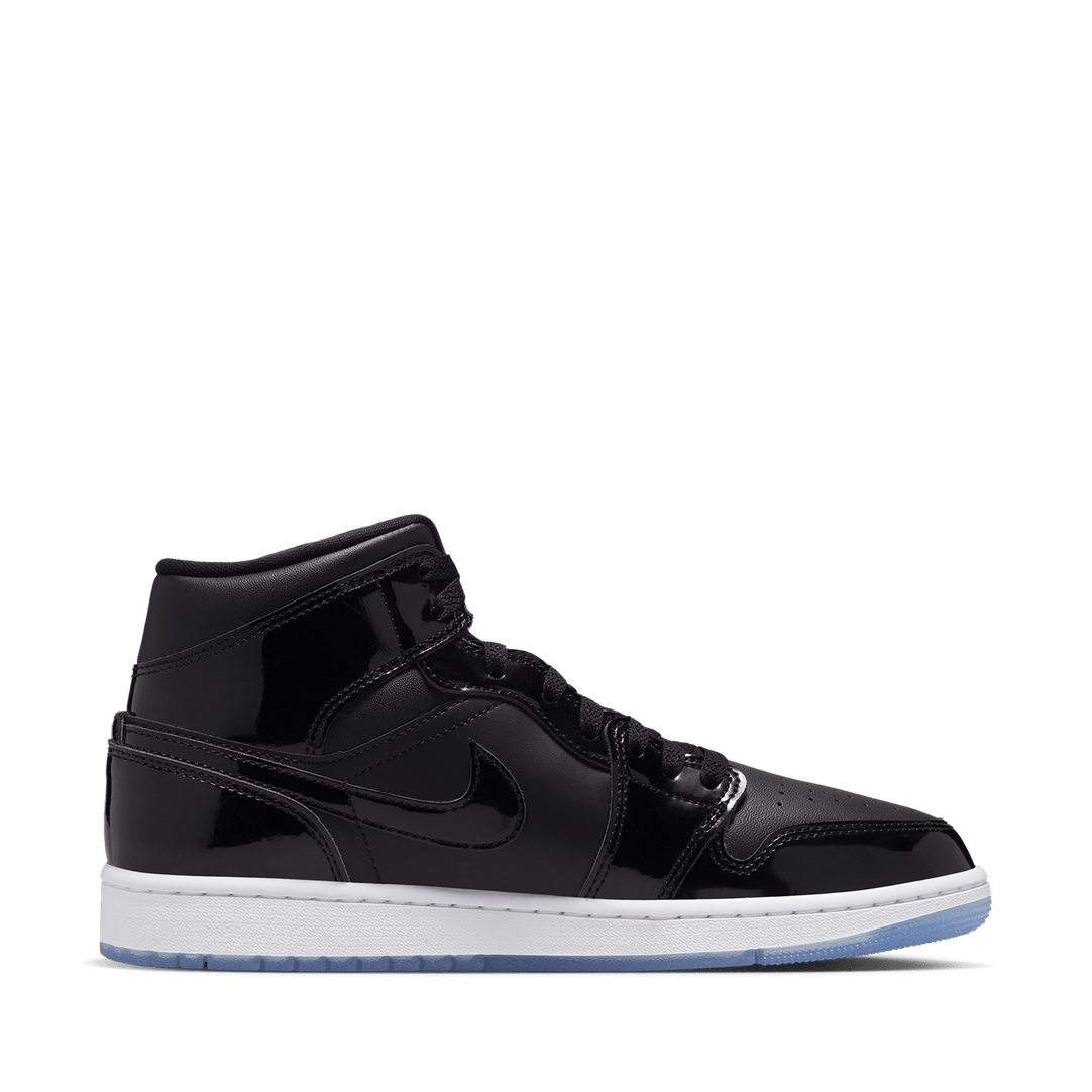 black air jordan 1 mid se