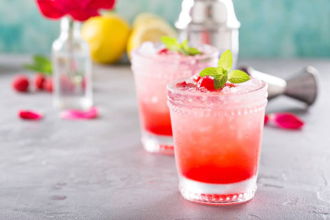 Oil-soluble raspberry flavoring recipes: Raspberry vodka cocktail