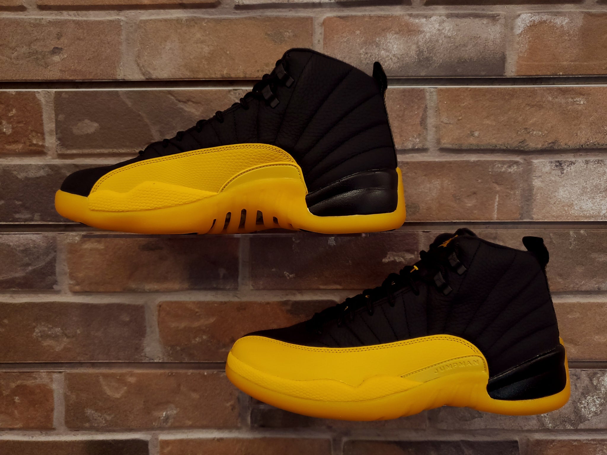 jordan 12 university gold 10.5