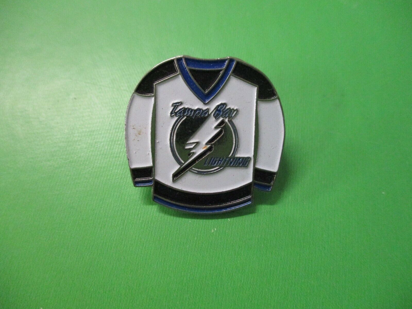 Tampa Bay Lightning Old Logo Jersey 1 Inch Pin - All Sports Custom Framing