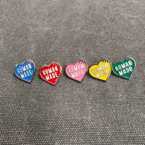 HUMAN MADE KAWS MADE PIN BADGE SET(5P) – Trade Point_HK