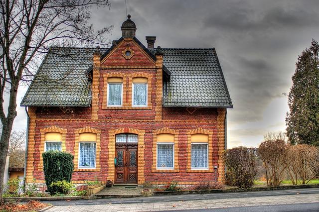 constructing a brick house