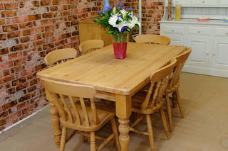 Pine Farmhouse Table and Chairs 