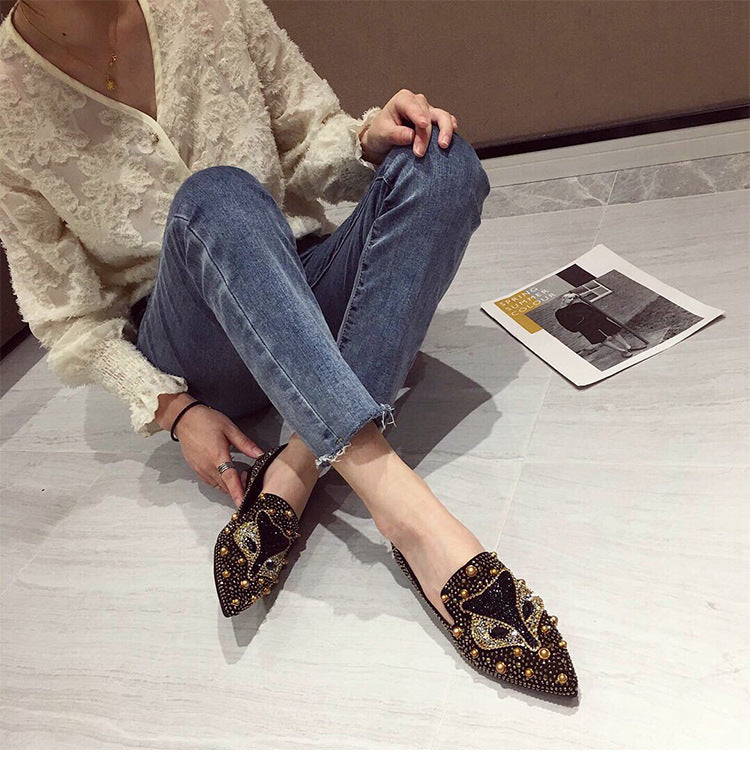 Rhinestone Rivet Flat Pointed JokerFashion Shoes