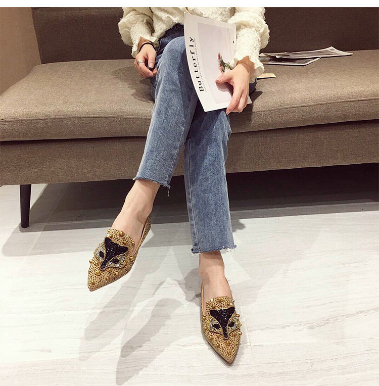 Rhinestone Rivet Flat Pointed JokerFashion Shoes