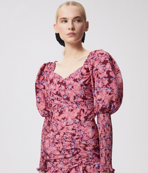 The third installment of our spring-summer 2024 collection is now available! 8