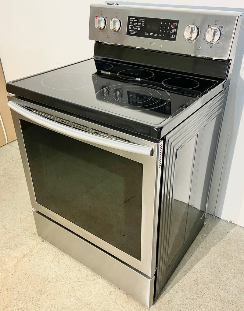 Samsung 30" Wide Stainless Steel Stove, Free 30 Day Warranty