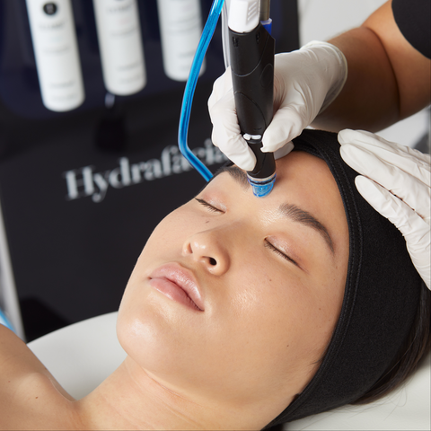 Hydrafacial Syndeo prioritizes restoring optimal skin hydration, a crucial factor in achieving a healthy and radiant complexion. The treatment replenishes the skin's moisture levels using a combination of hydrating serums and a vortex fusion technique. The Syndeo machine's vortex technology maximizes serum absorption, ensuring that your skin receives the nourishment it needs to appear plump, radiant, and rejuvenated.