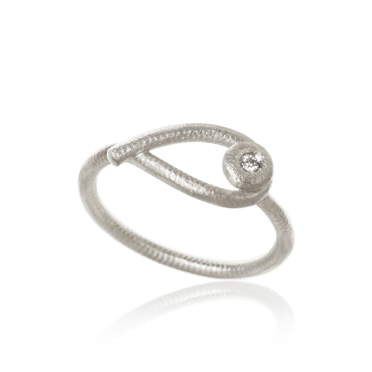 Se Dulong Fine Jewelry - Kharisma Ring KHA3-F2030 hos Vibholm.dk