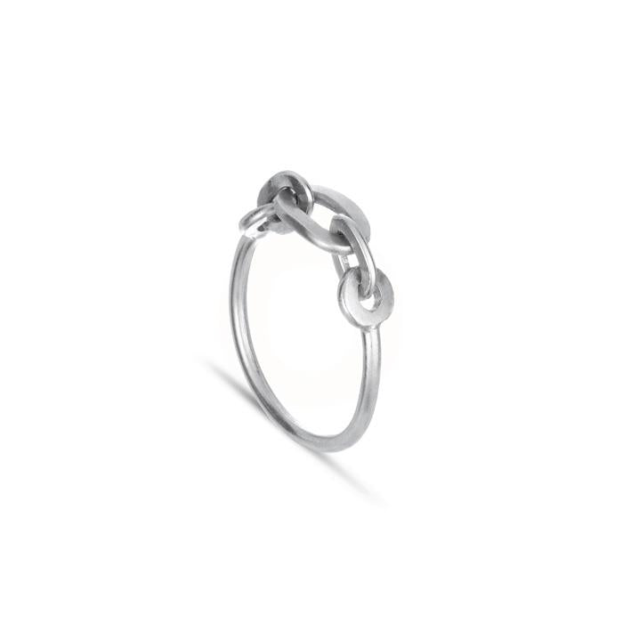 Se Jane Kønig - Row Chain ring RCR01-AW2100-S hos Vibholm.dk