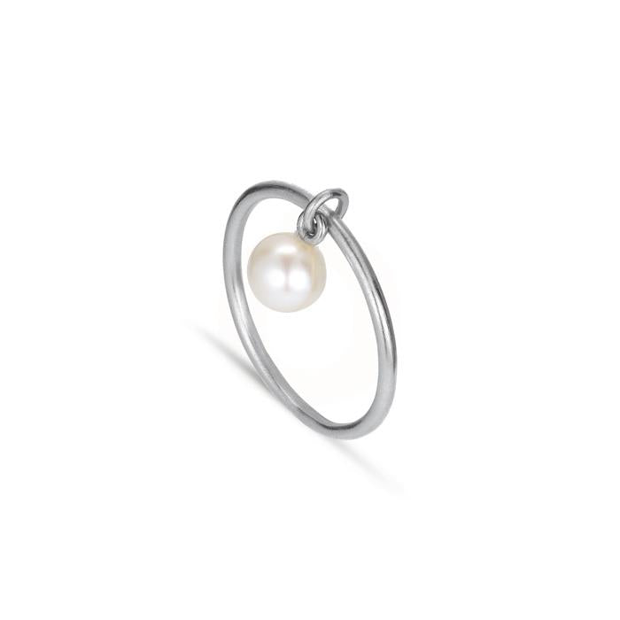 Se Jane Kønig - Row Pearl ring RPR01-AW2100-S hos Vibholm.dk