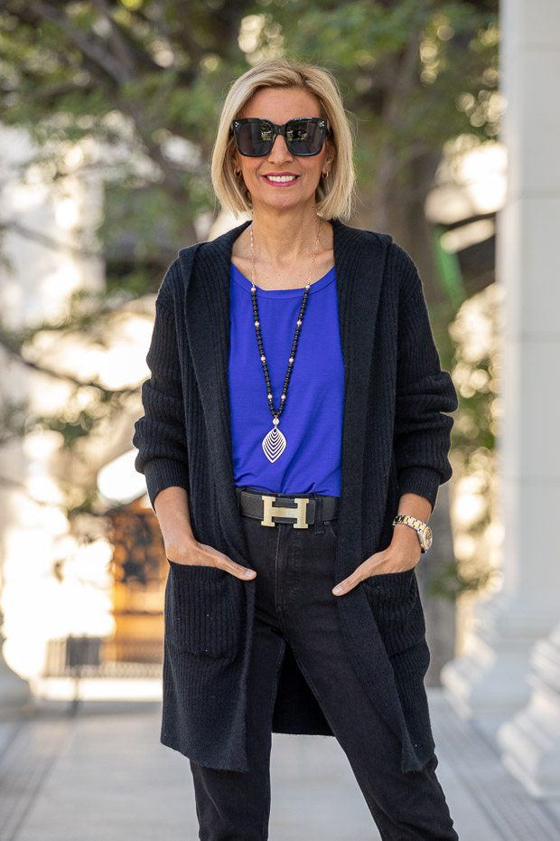 All Black With A Few Pops Of Color – Just Style LA