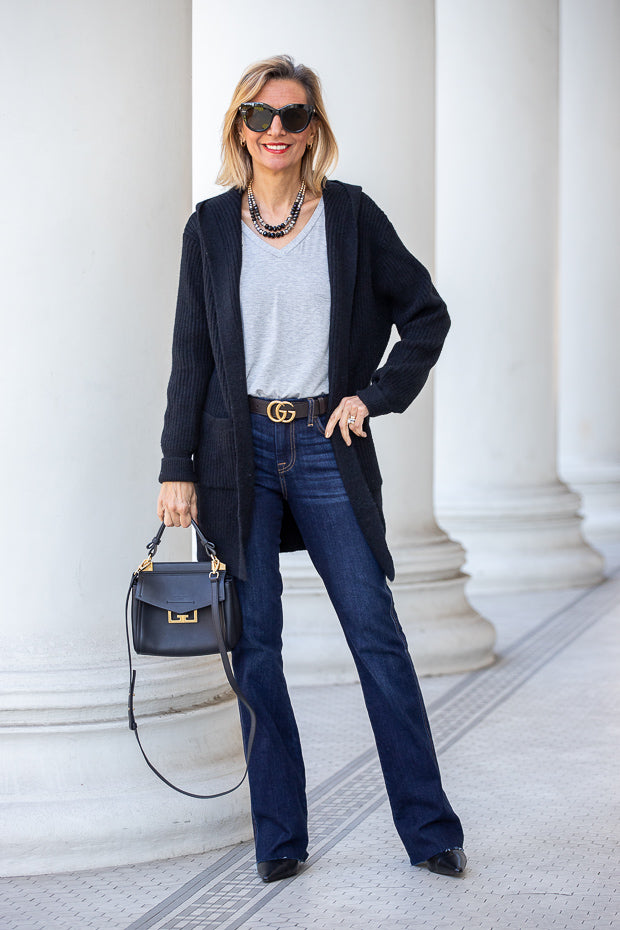 A Black And Gray Outfit With A Pop Of Color – Just Style LA