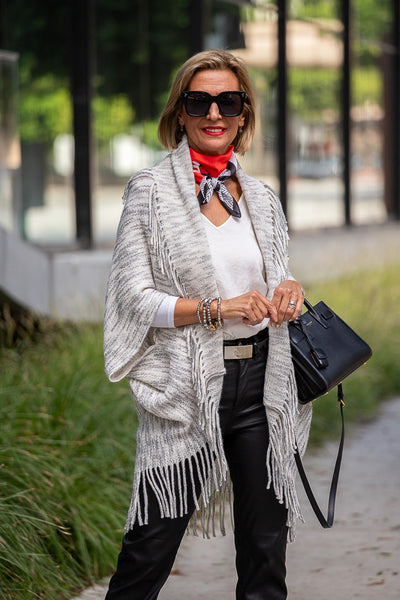 A Black And Ivory Mix With A Splash Of Red – Just Style LA