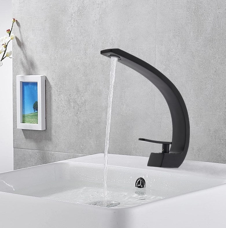 Rubinetto lavabo, miscelatore monocomando, minimalista, moderno, nero opaco