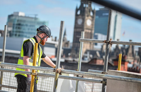 BIGBEN height safety helmet worn by worker