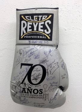 70 años en los puños de los campeones