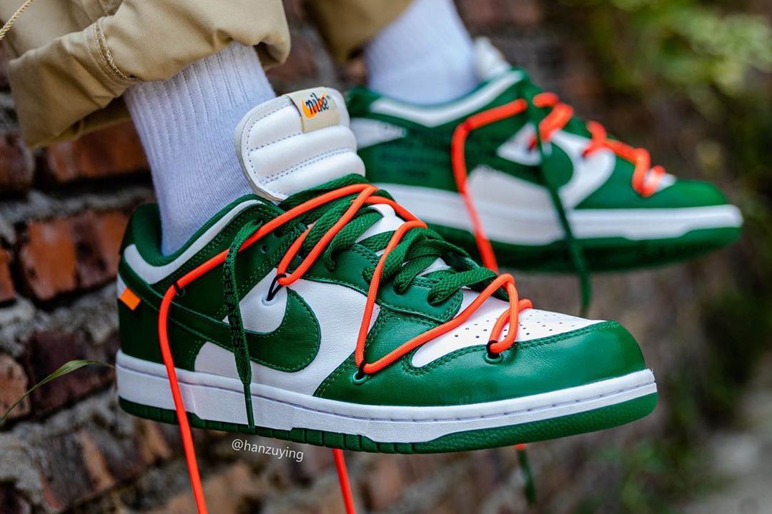 NIKE DUNK LOW OFF-WHITE PINE GREEN