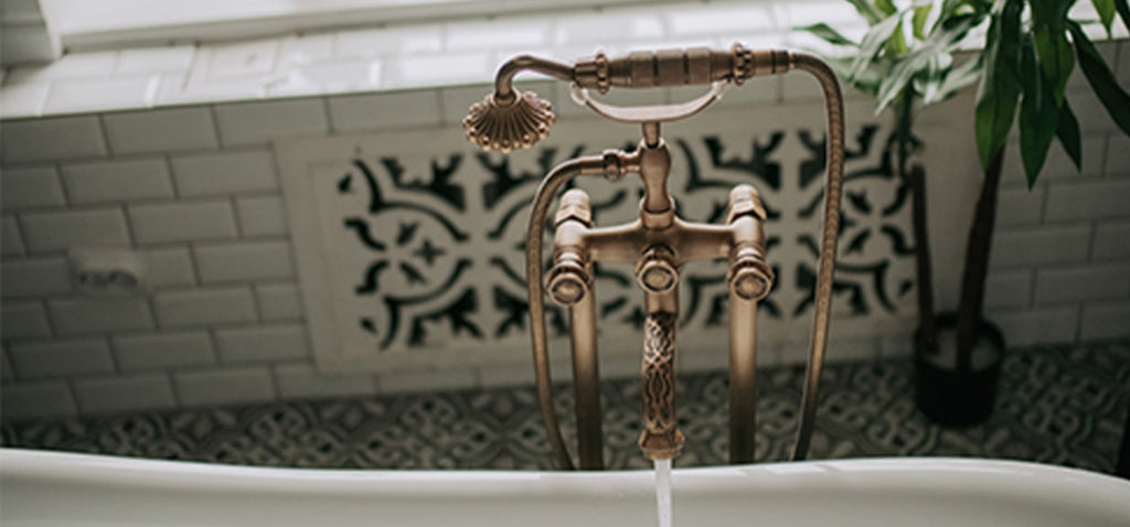 freestanding bath tap