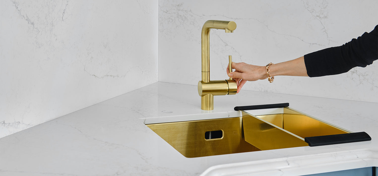 gold pull out kitchen tap