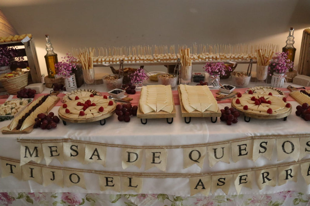 mesa de quesos para boda
