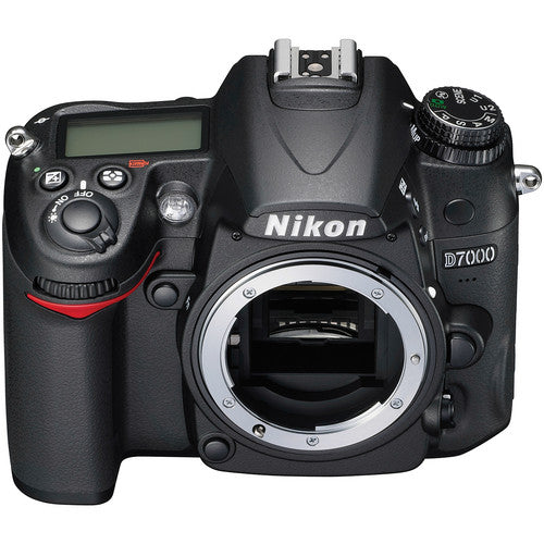 Nikon D7000/D7500 DSLR Camera with Nikon AF-S DX NIKKOR 18-200mm f/3.5-5.6G  ED VR II Lens