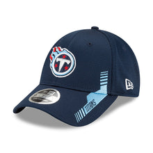 Load image into Gallery viewer, New Era 9FORTY Tennessee Titans Stretch Snap Baseball Cap - NFL Sideline Home - Blue
