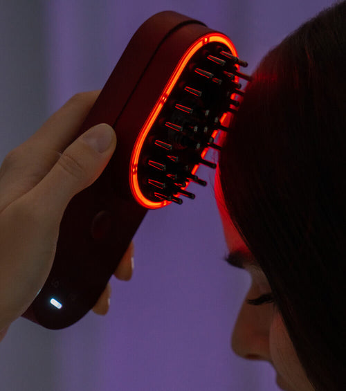 laduora red light therapy for hair growth.jpg__PID:44aea91e-a173-49ea-aace-6b748b2991f4