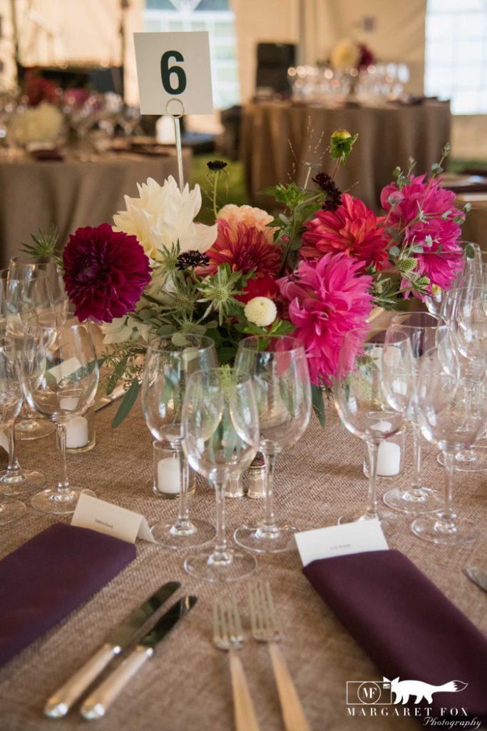 dahlia dinner table arrangement