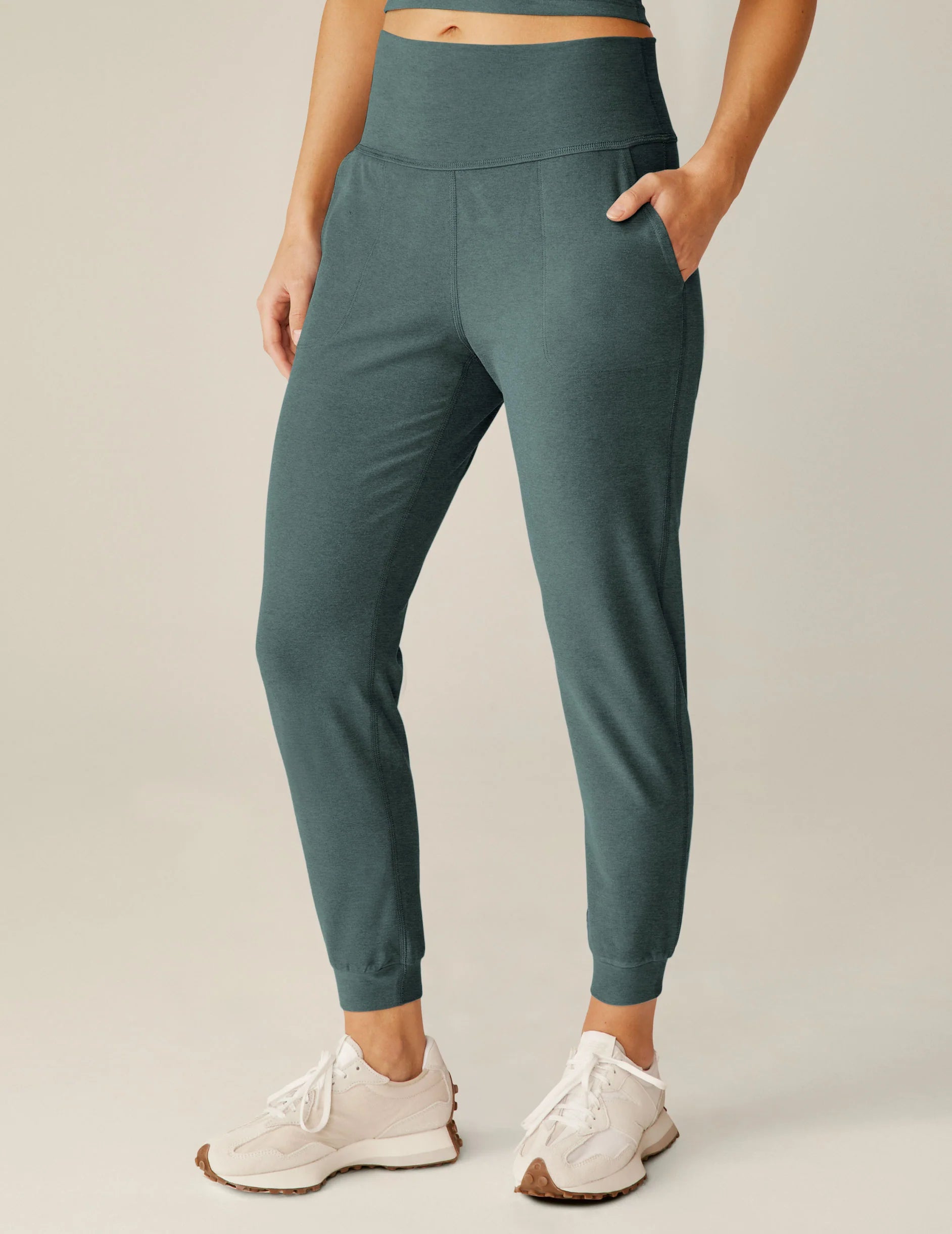 Joggers and Sweatpants for Women