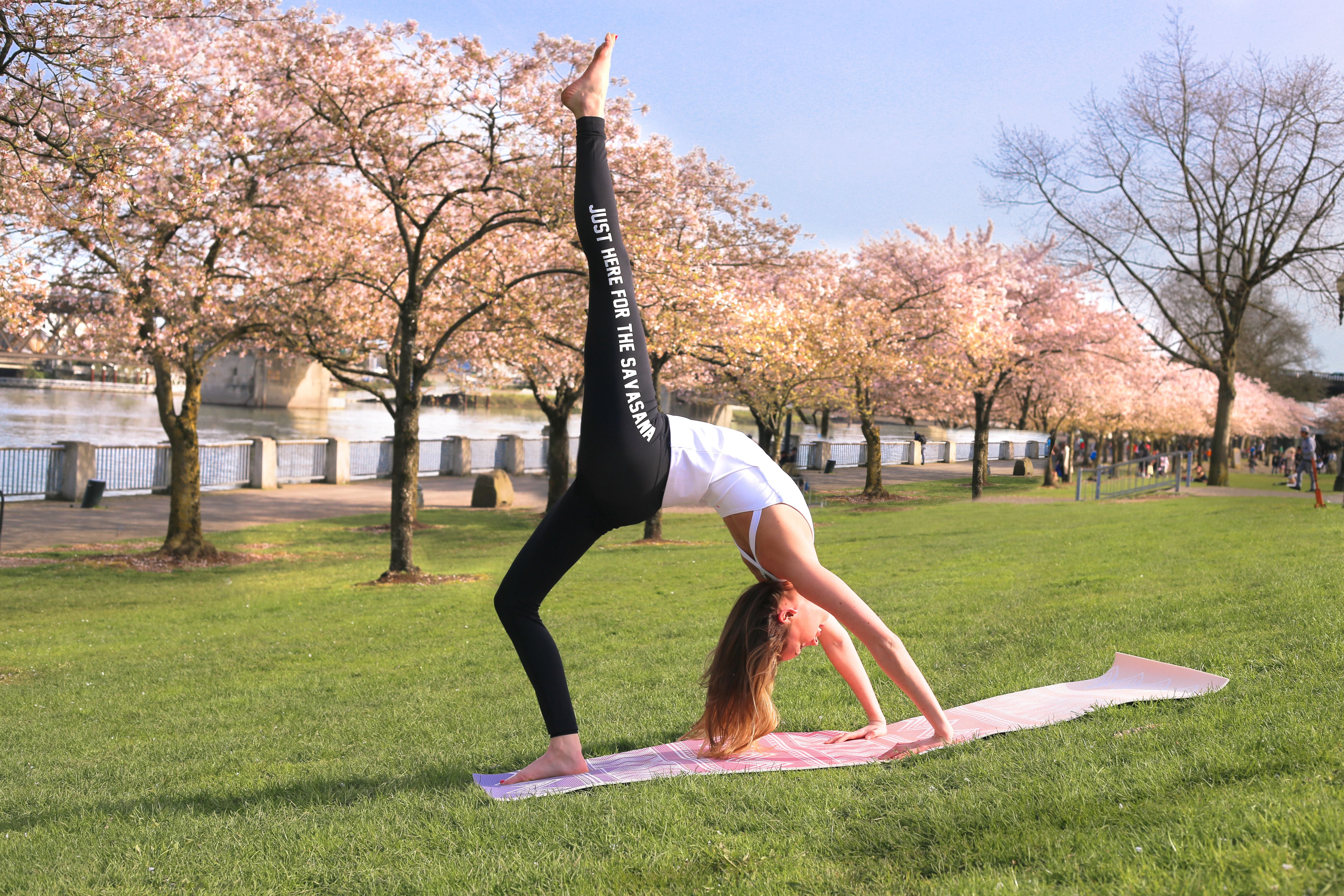 spiritual gangster leggings